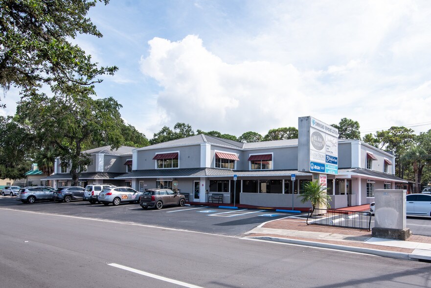 More Photos Of 4318-4332 W El Prado Blvd, Tampa Storefront Retail Office For Lease