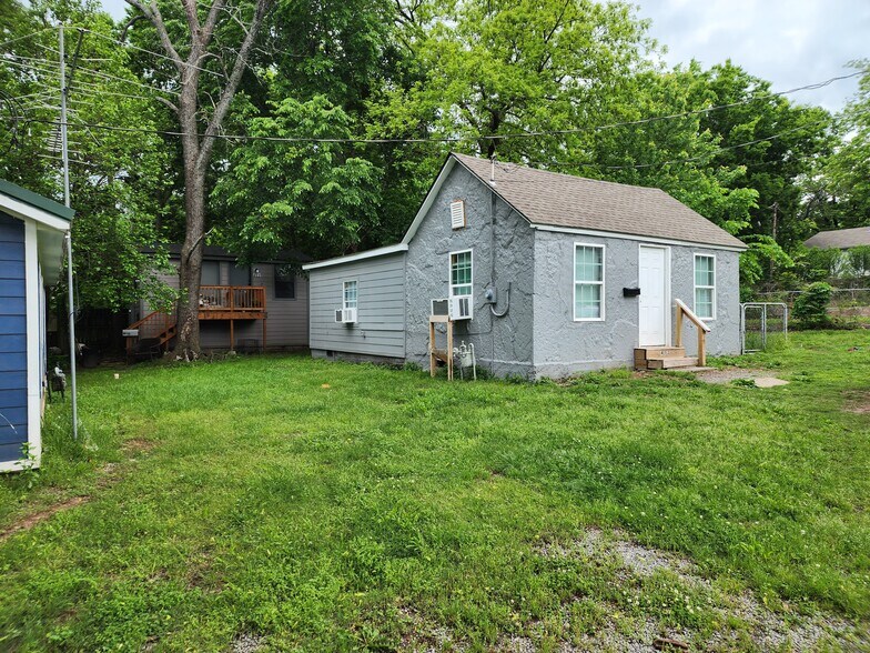 More Photos Of 411 & 413 Chikasaw St and 402 and 412 S State St, Tahlequah Apartments For Sale