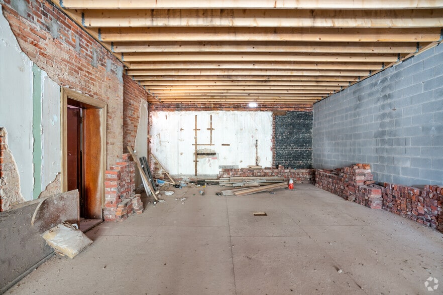 More Photos Of 1001 N Capitol St NE, Washington Specialty For Sale