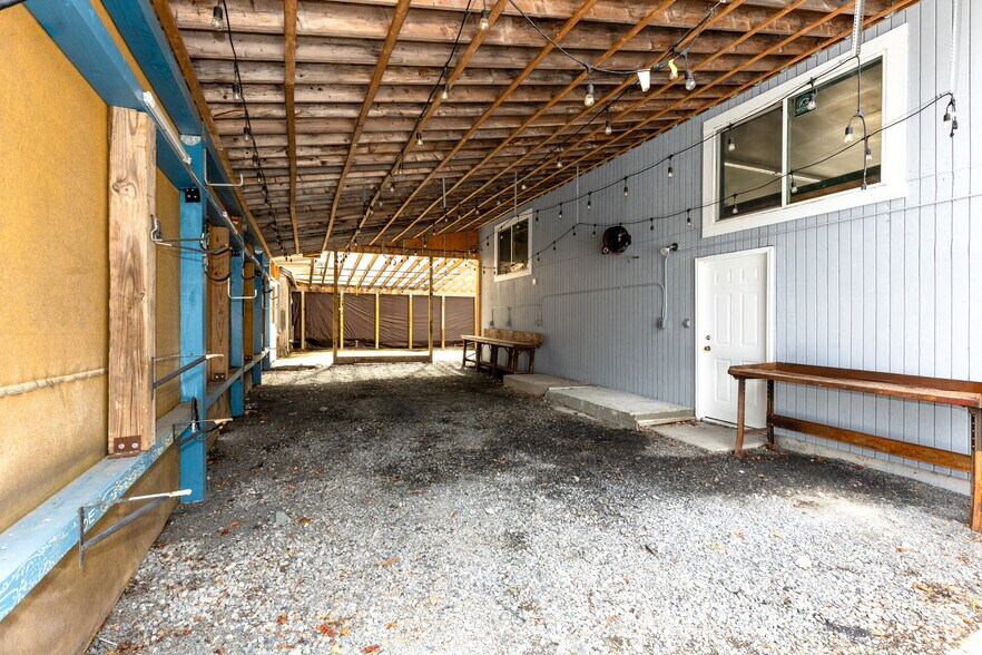 More Photos Of 280 Washington St, North Easton Flex For Sale