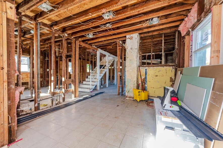 More Photos Of 304 Larkfield Rd, East Northport Freestanding For Sale