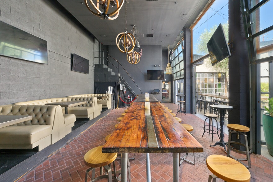 More Photos Of 8480-8482 W 3rd St, Los Angeles Storefront For Lease