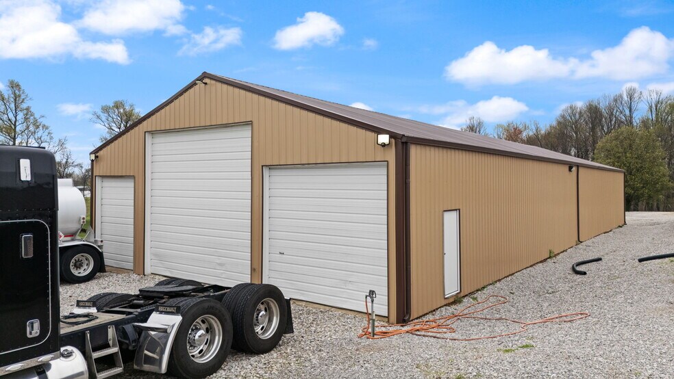 More Photos Of 4564 New Liberty Big Meadow Rd, Knob Lick Warehouse For Sale