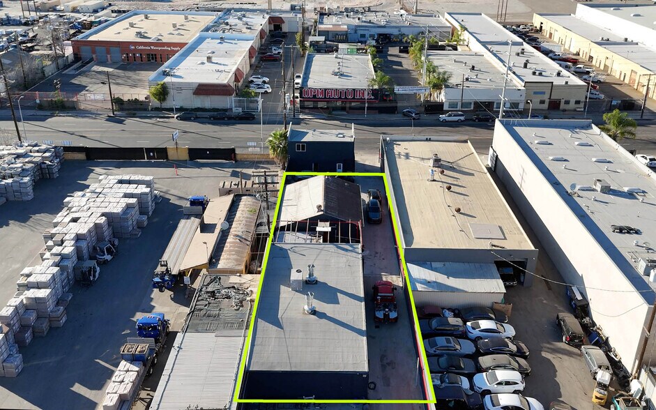 More Photos Of 11686 Sheldon St, Sun Valley Warehouse For Lease