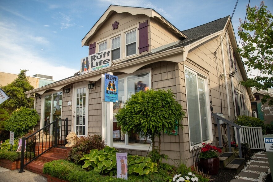 More Photos Of 46 Baltimore Ave, Rehoboth Beach Storefront Retail Office For Lease