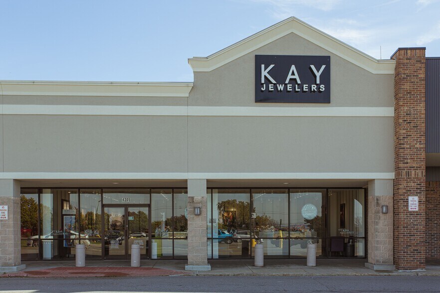 More Photos Of 4276 Lakeville Rd, Geneseo Unknown For Lease