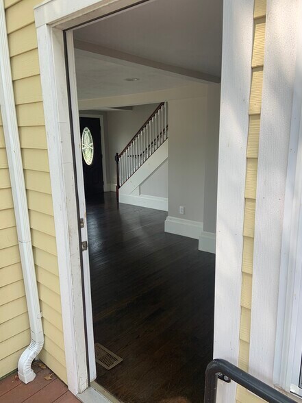 More Photos Of 71 E Main St, Westborough Storefront Retail Office For Lease