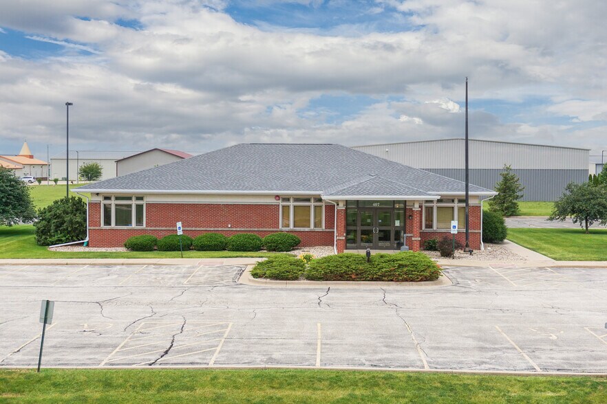 More Photos Of 407 Detroit Ave, Bloomington Office For Sale