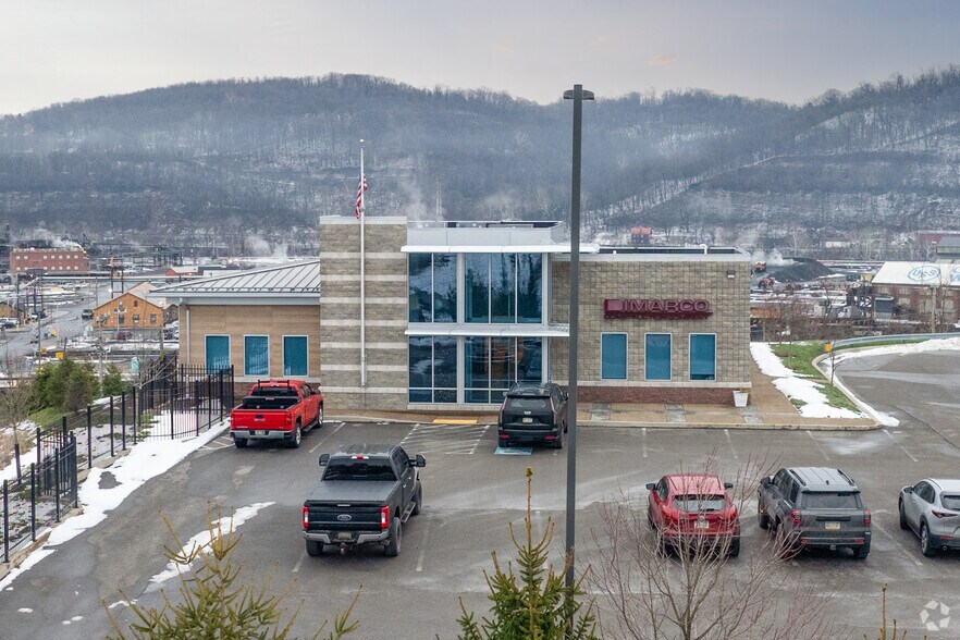 More Photos Of 265 State St, Clairton Warehouse For Lease