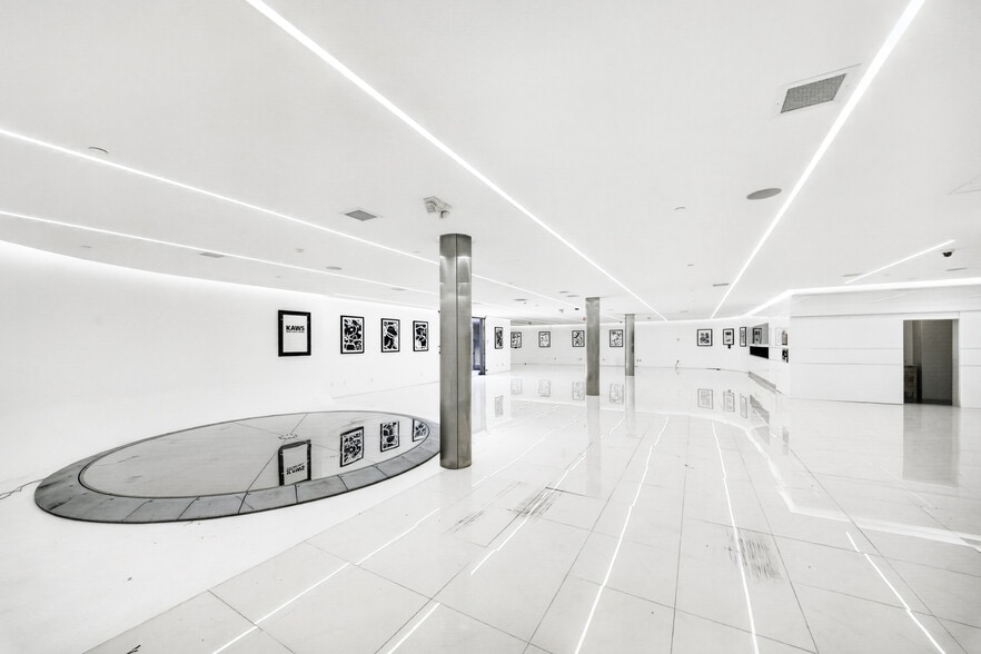 More Photos Of 18071 Fitch, Irvine Showroom For Sale