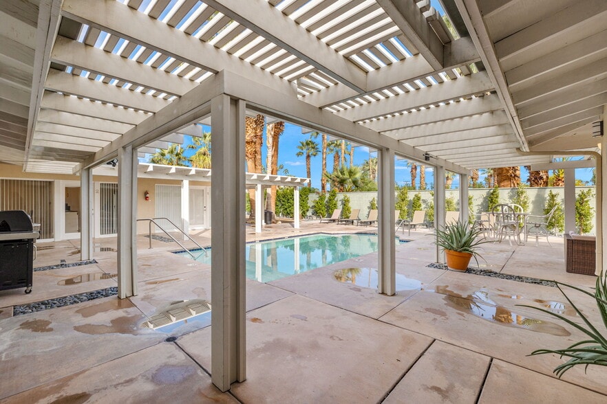 More Photos Of 1425 S Via Soledad, Palm Springs Apartments For Sale