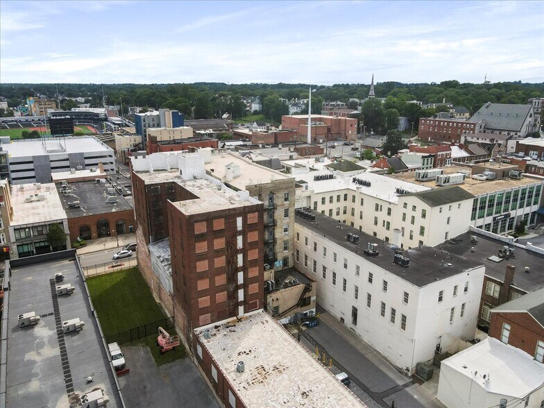 More Photos Of 82 W Washington St, Hagerstown Office For Sale