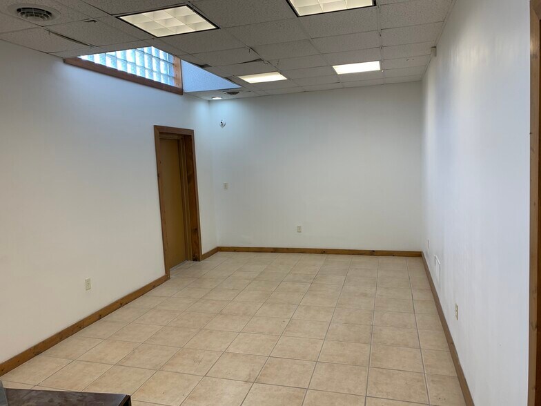 More Photos Of 4050 E 116th St, Cleveland Warehouse For Sale