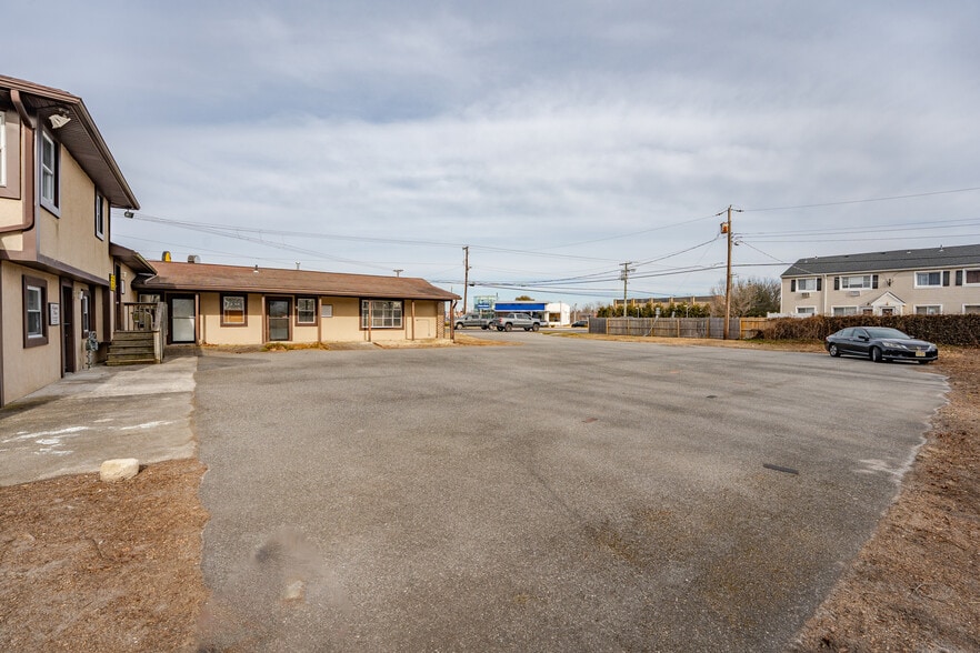 More Photos Of 98 New Rd, Somers Point Showroom For Sale