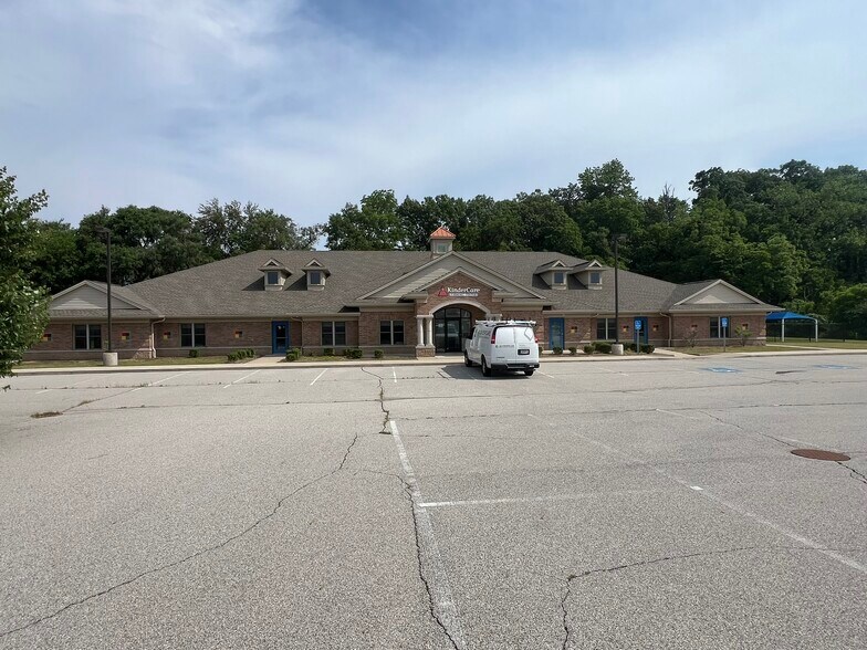 More Photos Of 82 Capital Dr, Warsaw Daycare Center For Sale