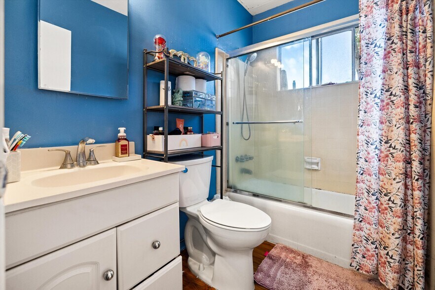 More Photos Of 1924 San Pascual St, Santa Barbara Apartments For Sale