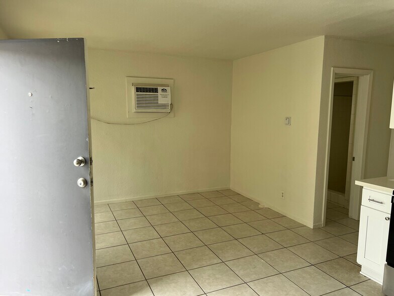 More Photos Of 26650 Chipeta Rd, Apple Valley Apartments For Sale