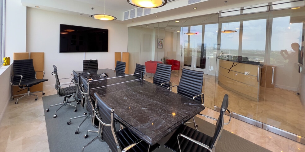 More Photos Of 2455 E Sunrise Blvd, Fort Lauderdale Loft Creative Space For Sale