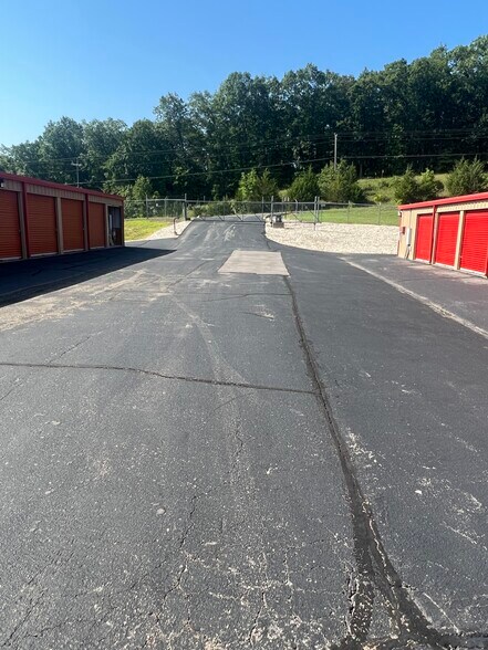 More Photos Of 2560 Old Route 5, Camdenton Self Storage For Sale