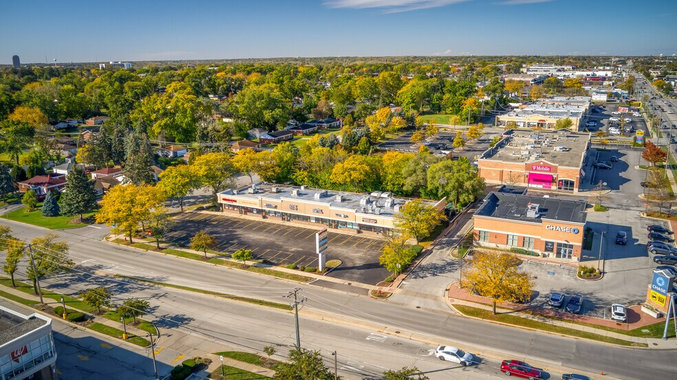 More Photos Of 1210-1238 S Highland Ave, Lombard Unknown For Lease