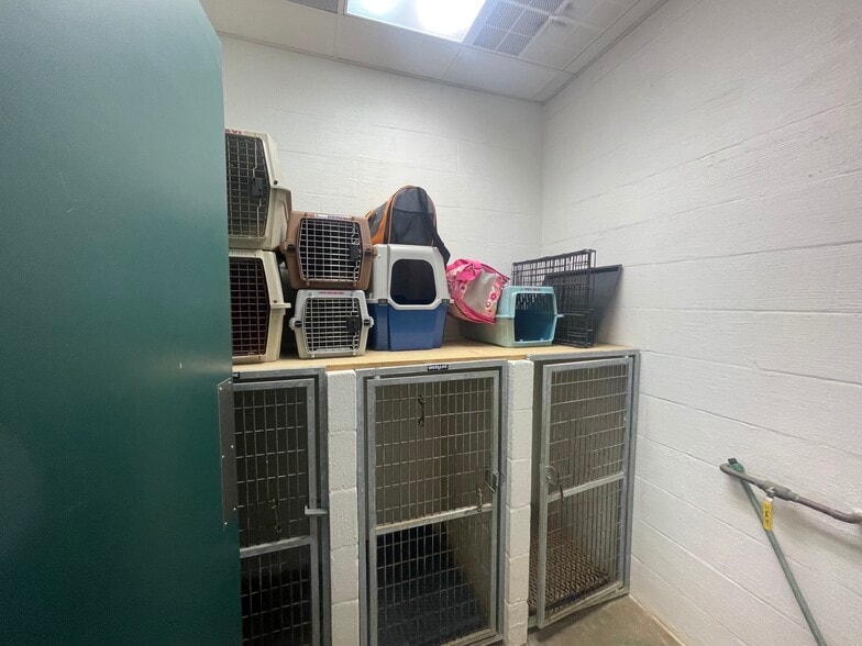 More Photos Of 84 W University Pky, Jackson General Retail For Sale