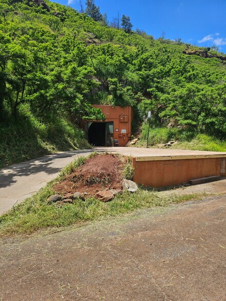 Primary Photo Of 94-990 Pakela St, Waipahu Self Storage For Sale