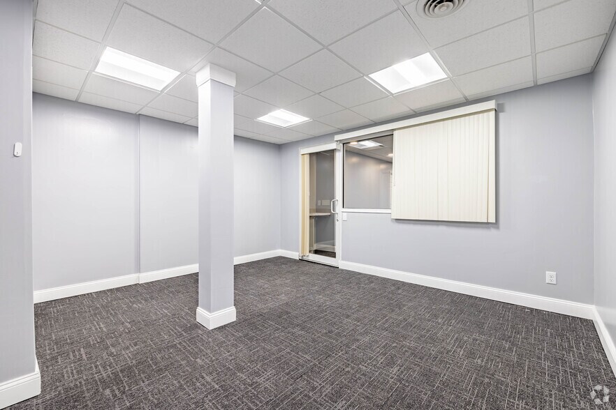 Photo of 1st Floor Ste 100 Room 4