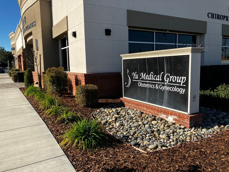 More Photos Of 9730 Brimhall Rd, Bakersfield Medical For Lease