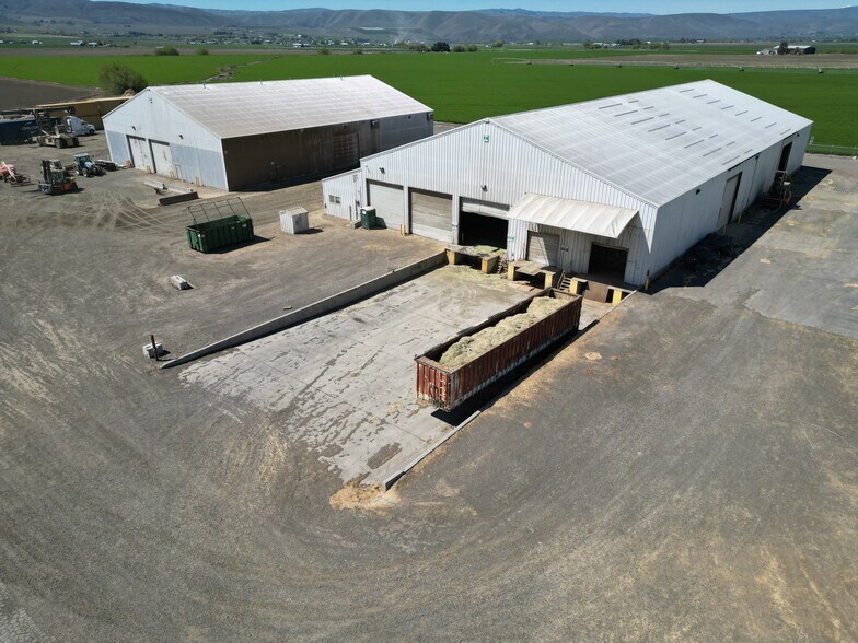 More Photos Of 8270 Tjossem Rd, Ellensburg Distribution For Lease