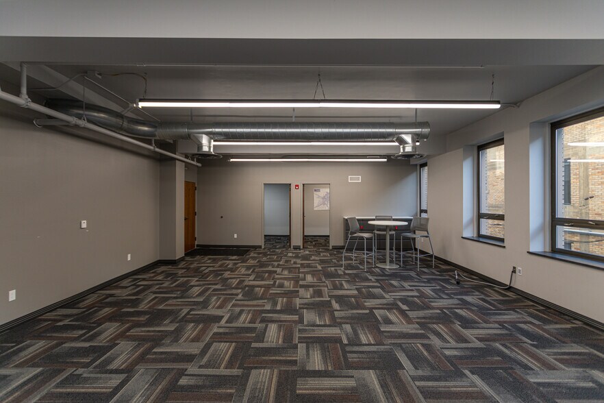 More Photos Of 21 3rd St N, Great Falls Loft Creative Space For Lease
