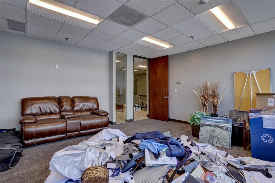 More Photos Of 140 E 19th Ave, Denver Office For Sale