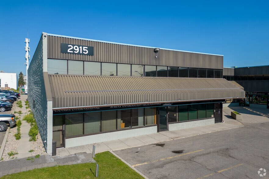 More Photos Of 2915 19th St NE, Calgary Light Distribution For Lease