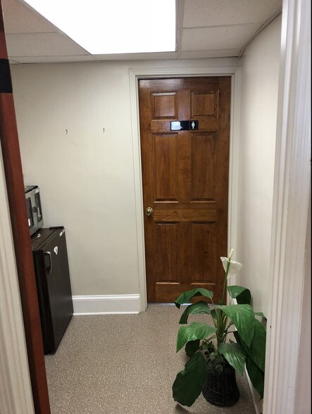 More Photos Of 1224 Pickens St, Columbia Office Residential For Lease
