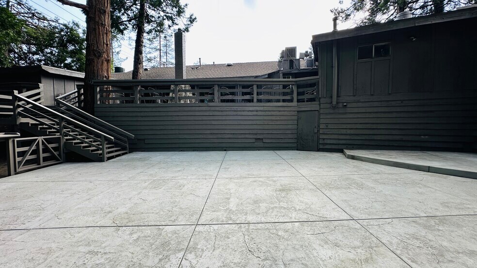 More Photos Of 54905 N Circle Dr, Idyllwild-Pine Cove Restaurant For Lease