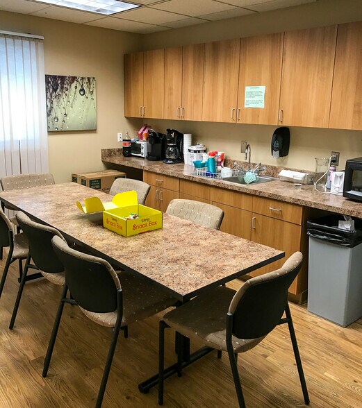 More Photos Of 3829 Woodley Rd, Toledo Medical For Lease
