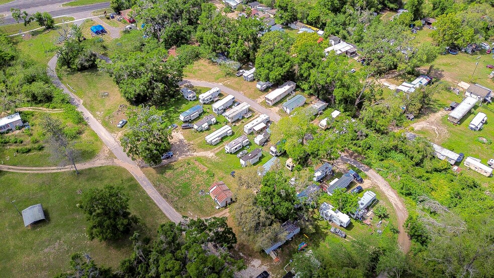 More Photos Of 19110 US Highway 301, Dade City Multifamily For Sale