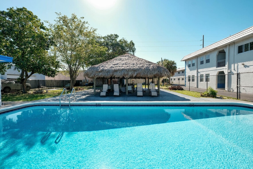 More Photos Of 999 W Prospect Rd, Oakland Park Apartments For Sale