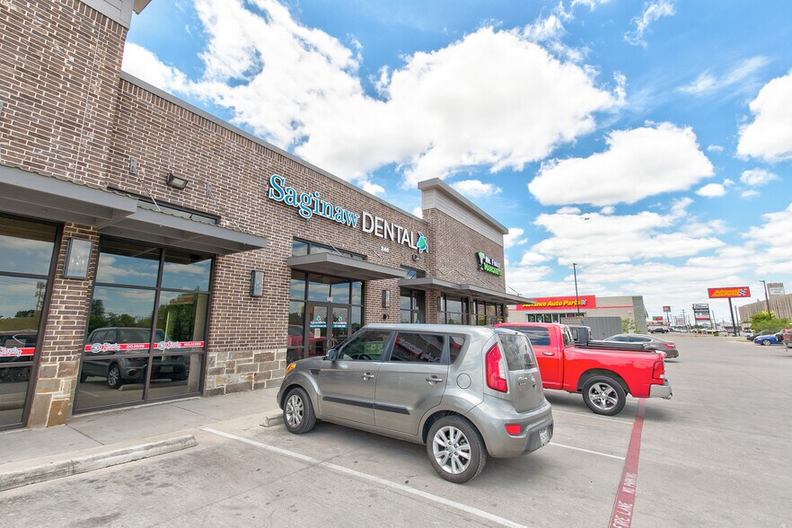 More Photos Of 240 S Saginaw Blvd, Saginaw Freestanding For Sale