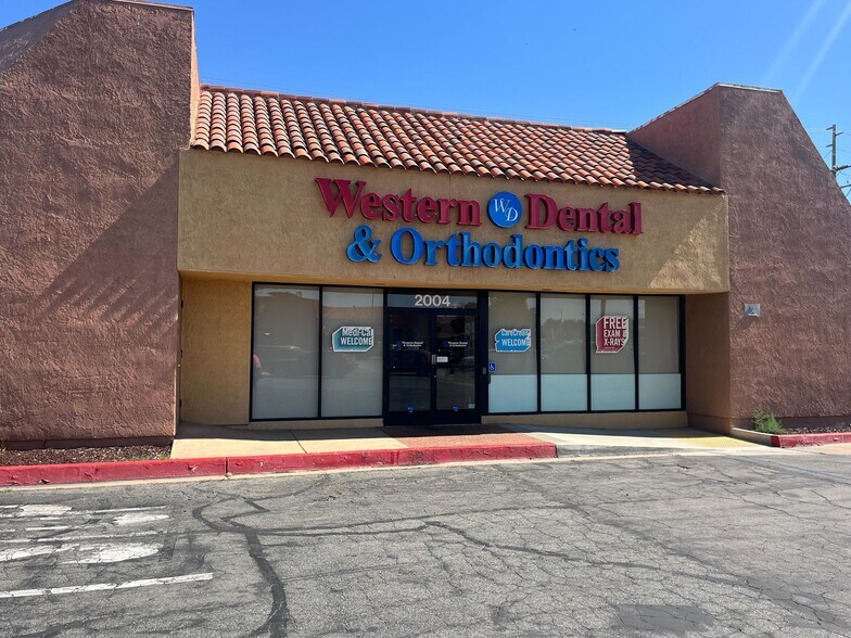 More Photos Of 2002-2074 W Avenue J, Lancaster Unknown For Lease