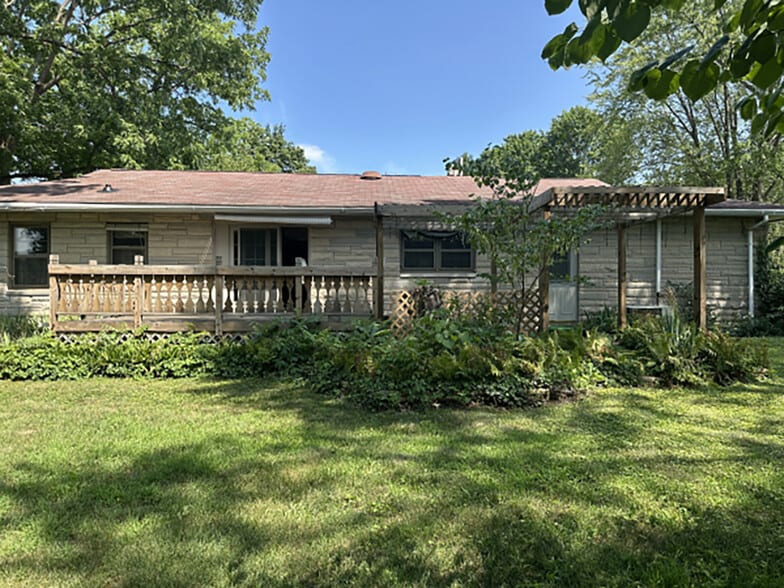 Primary Photo Of 2120 3rd st, Niles Industrial For Sale