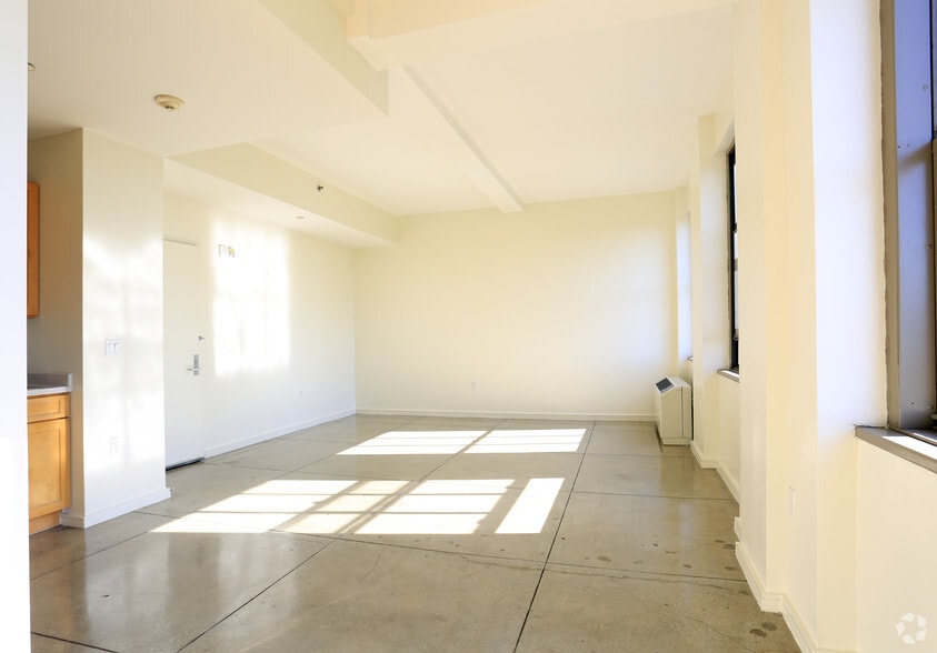More Photos Of 955 Main St, Bridgeport Apartments For Lease