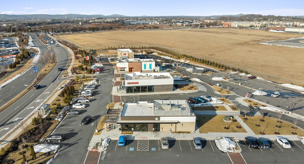 More Photos Of 555 Compass Point Plz SE, Leesburg General Retail For Sale