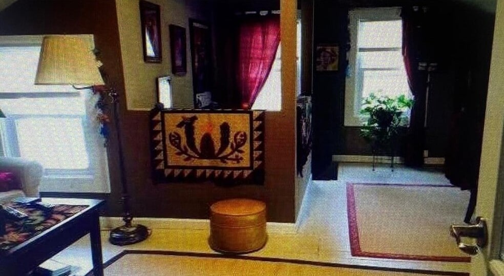 More Photos Of 87 Lake St, Hamburg General Retail For Sale