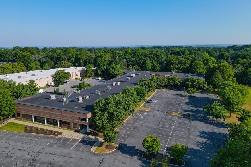 More Photos Of 1525 Valley Center Pky, Bethlehem Unknown For Lease