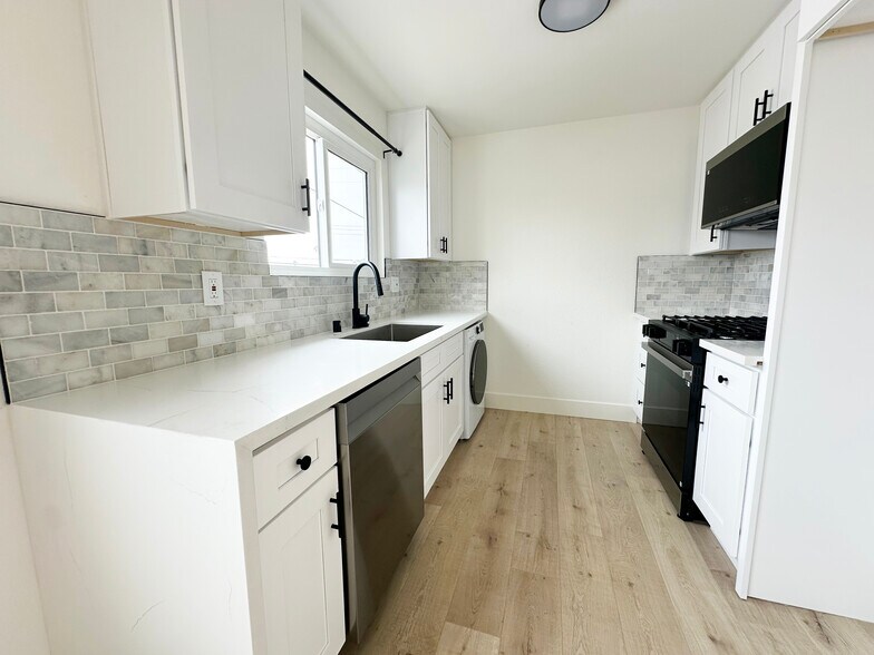 More Photos Of 17414 Dairyview cir, Huntington Beach Multifamily For Sale