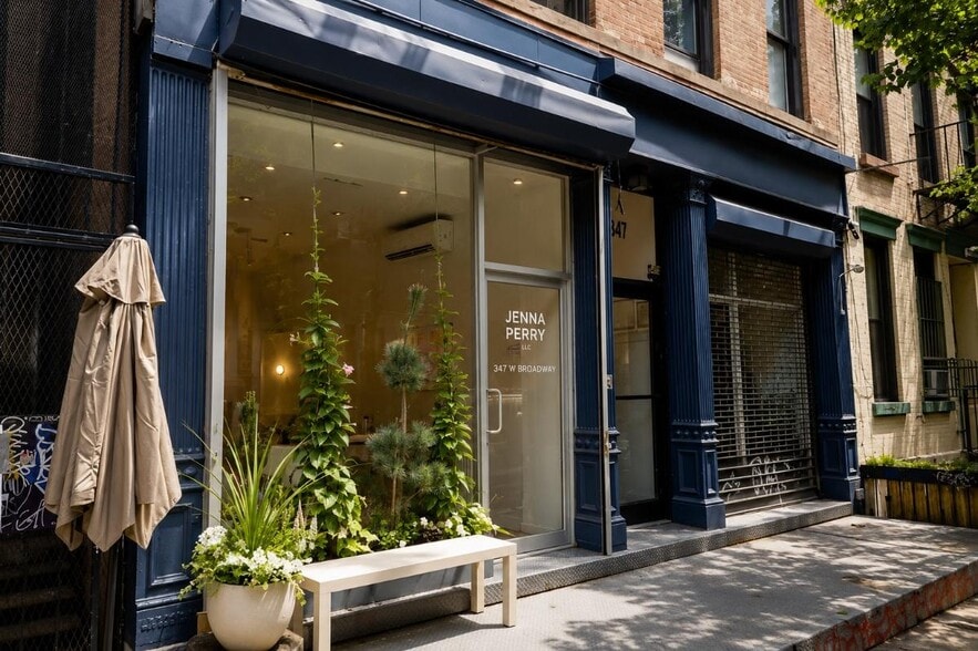 Primary Photo Of 347 W Broadway, New York Apartments For Sale