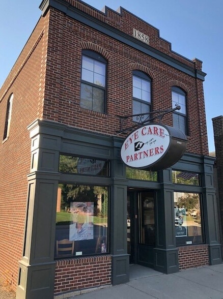 Primary Photo Of 216 Lewis Ave SW, Watertown Storefront Retail Residential For Lease