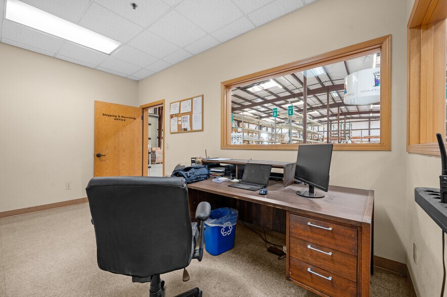 More Photos Of 4634 Weathermaker Ave, Fresno Warehouse For Sale