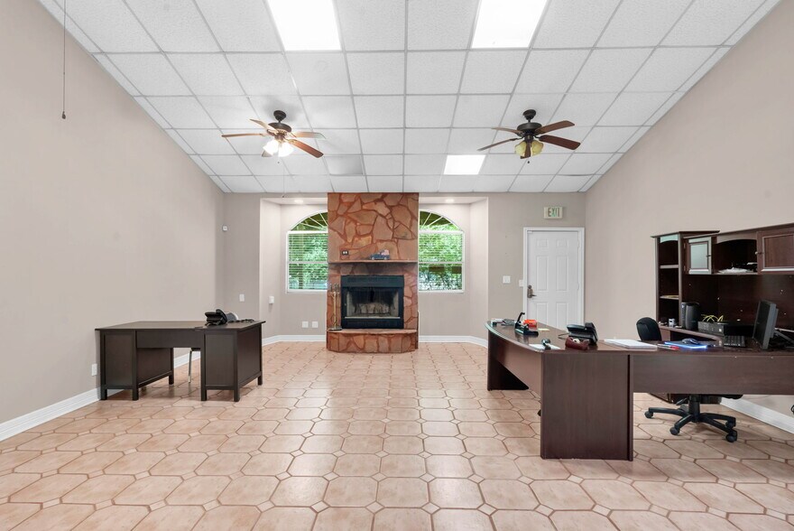 More Photos Of 22830 Fritz Ln, Spring Office Residential For Lease