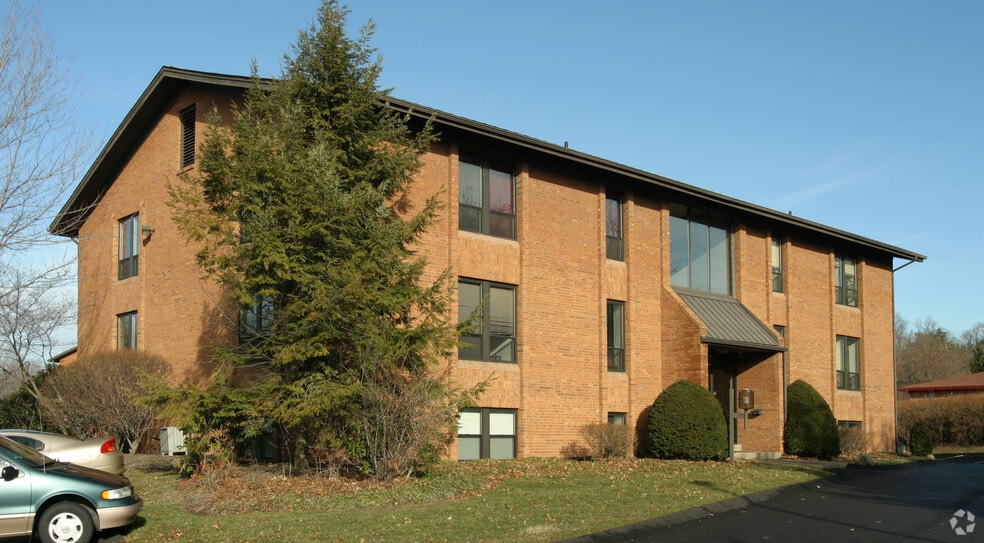 More Photos Of 600 Commerce Dr, Coraopolis Office Residential For Sale
